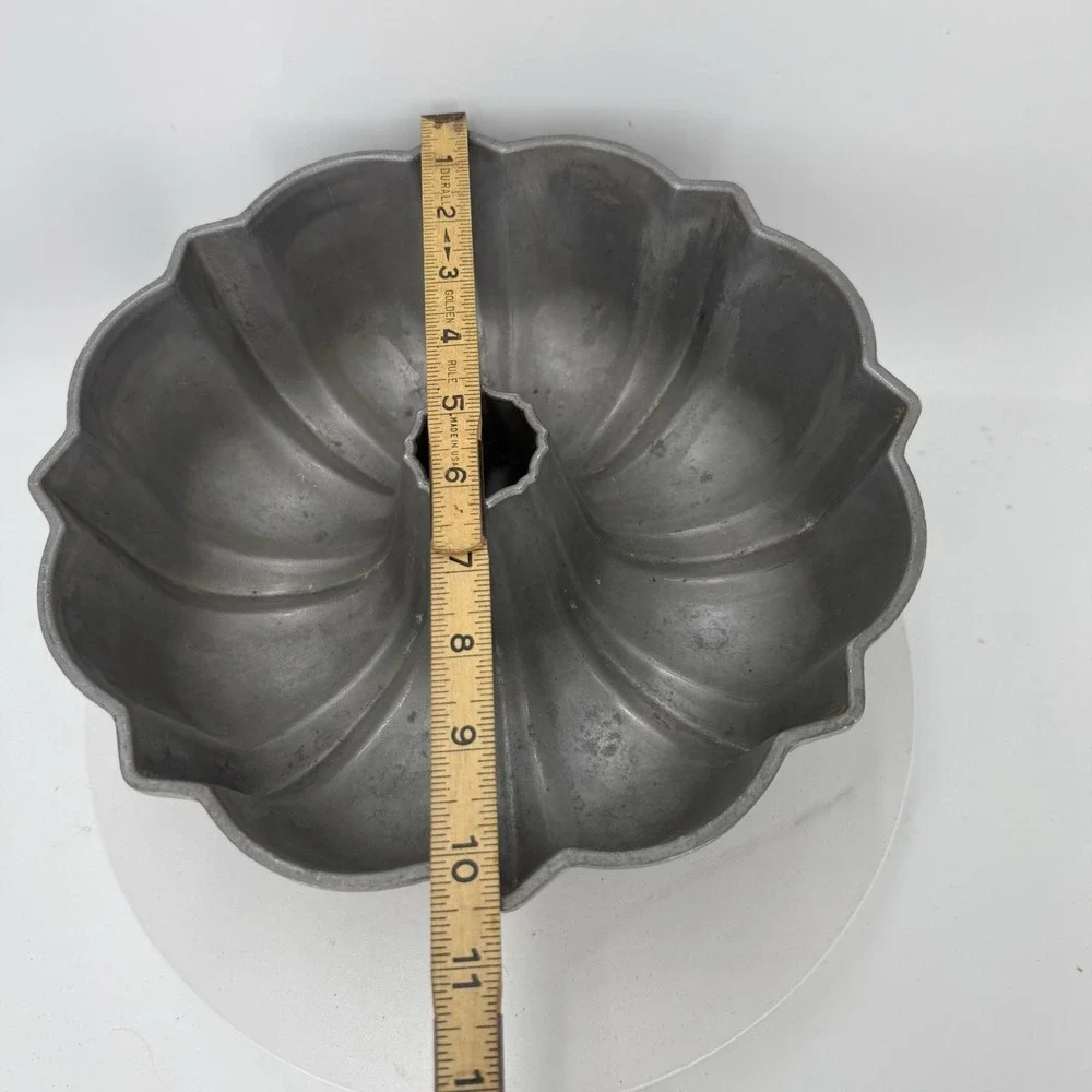 BUNDT vintage northland